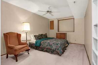 14589 Embassy Avenue, Apple Valley, MN 55124 - Photo 23