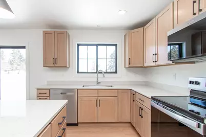 3724 27th Street S, Moorhead, MN 56560 - Photo 9