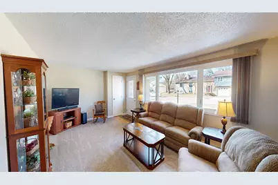 418 Ridge Road, Albert Lea, MN 56007 - Photo 3