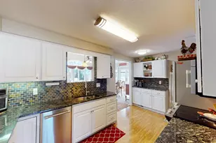 418 Ridge Rd, Albert Lea, MN 56007 - Photo 5