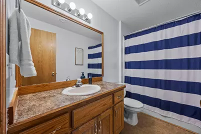 9042 Kentucky Avenue N, Brooklyn Park, MN 55445 - Photo 17