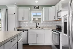 527 Pond View Dr SE, Lonsdale, MN 55046 - Photo 3