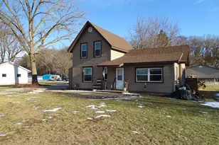 1311 E Prospect St, Durand, WI 54736 - Photo 3