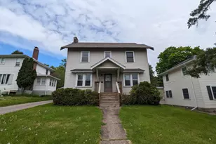 215 W Arrowhead Rd, Duluth, MN 55803 - Photo 1