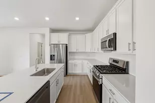 7604 Norway Ln, Lino Lakes, MN 55014 - Photo 5