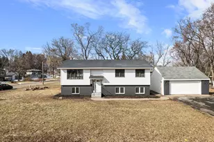 4916 Granada Ave N, Oakdale, MN 55128 - Photo 21