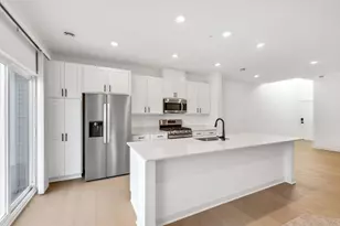 186 HUNTINGTON DR, Waconia, MN 55387 - Photo 3