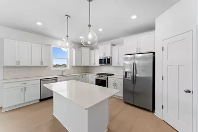 20300 Geneva Trail, Lakeville, MN 55044 - Photo 9