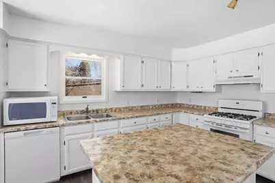 16 14th Street NW, Faribault, MN 55021 - Photo 9