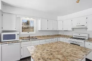 16 14th St NW, Faribault, MN 55021 - Photo 9