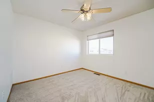 13049 Crimson Clover Ln, Eden Prairie, MN 55347 - Photo 21