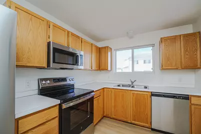 13049 Crimson Clover Lane, Eden Prairie, MN 55347 - Photo 11