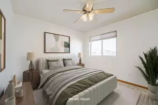 13049 Crimson Clover Ln, Eden Prairie, MN 55347 - Photo 3