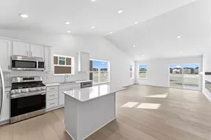 7533 Lotus Ln, Lino Lakes, MN 55038 - Photo 5