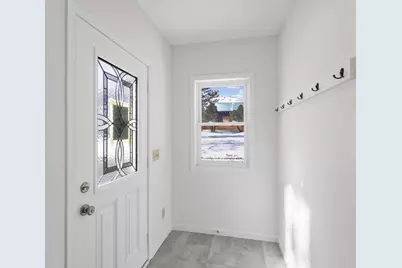 4241 Yosemite Avenue S, Saint Louis Park, MN 55416 - Photo 3