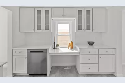 4241 Yosemite Avenue S, Saint Louis Park, MN 55416 - Photo 13