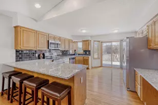 7335 Woodland Trail, Rockford, MN 55373 - Photo 9