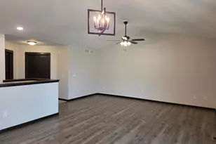 216 Fischer Ct NW, Montgomery, MN 56069 - Photo 9