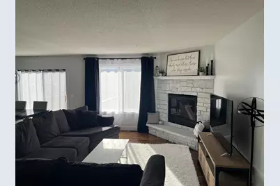 495 Pleasant Court, Chaska, MN 55318 - Photo 1