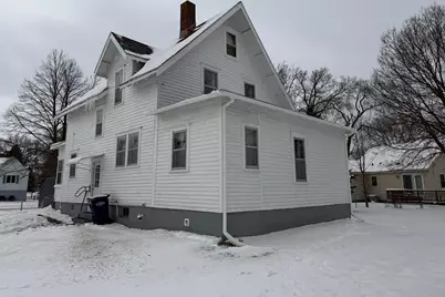 860 Montana Avenue, Benson, MN 56215 - Photo 5