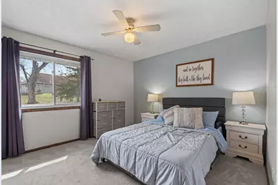 239 Highwood Drive, Chaska, MN 55318 - Photo 15