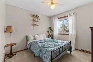 239 Highwood Dr, Chaska, MN 55318 - Photo 13