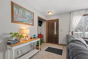 239 Highwood Dr, Chaska, MN 55318 - Photo 3