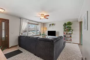 239 Highwood Dr, Chaska, MN 55318 - Photo 5