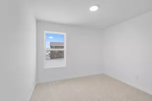 7555 Upper 42nd St N, Oakdale, MN 55128 - Photo 17