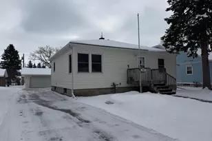 818 16th St N, Moorhead, MN 56560 - Photo 1