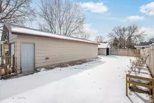 369 W Mill St, Paynesville, MN 56362 - Photo 21