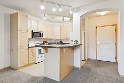 1800 Graham Avenue #325, Saint Paul, MN 55116 - Photo 3