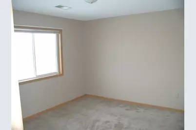 1322 214th Avenue, New Richmond, WI 54017 - Photo 5