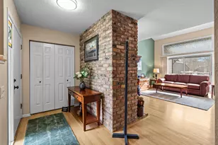 149 Birnamwood Dr, Burnsville, MN 55337 - Photo 5