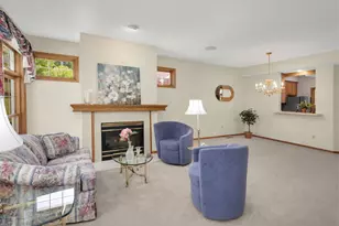 16270 Crystal Hills Dr, Lakeville, MN 55044 - Photo 13