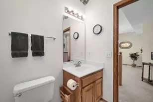 16270 Crystal Hills Dr, Lakeville, MN 55044 - Photo 21