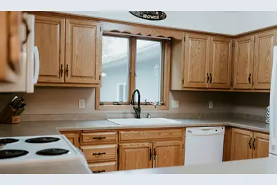 201 2nd Street W, Chokio, MN 56221 - Photo 17