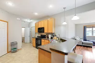 1648 White Pine Way, Carver, MN 55315 - Photo 9