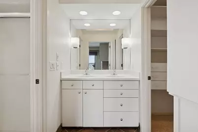 1235 Yale Place #1304, Minneapolis, MN 55403 - Photo 13