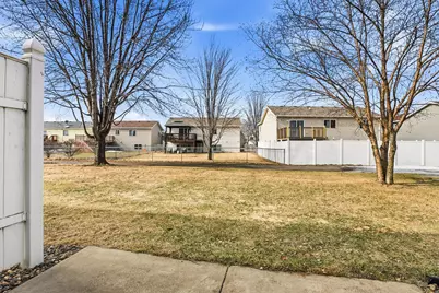 939 Cypress Road #27, Saint Cloud, MN 56303 - Photo 21