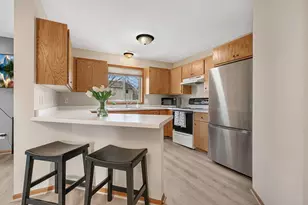 939 Cypress Rd, Saint Cloud, MN 56303 - Photo 5