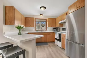 939 Cypress Rd, Saint Cloud, MN 56303 - Photo 3