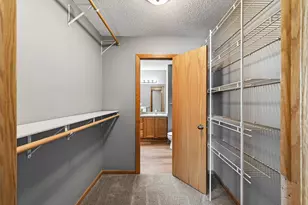 2755 Meadow Brook Dr, Woodbury, MN 55125 - Photo 17