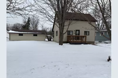 604 1st Street S, Wahpeton,  58075 - Photo 1