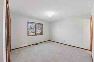 1270 Burke Ave W, Roseville, MN 55113 - Photo 11