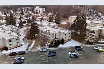 358 Elton Hills Drive NW #11, Rochester, MN 55901 - Photo 3