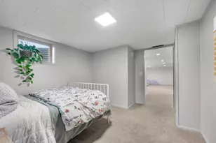 10617 Thomas Ave S, Bloomington, MN 55431 - Photo 23