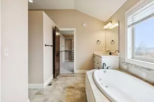 22 Leaf Wing Dr, North Oaks, MN 55127 - Photo 39