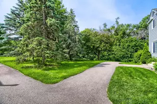9102 Terra Verde Trail, Eden Prairie, MN 55347 - Photo 3
