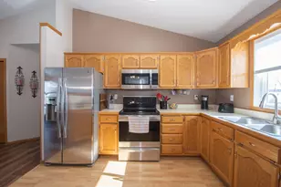 2606 33rd Ave S, Fargo, ND 58104 - Photo 13